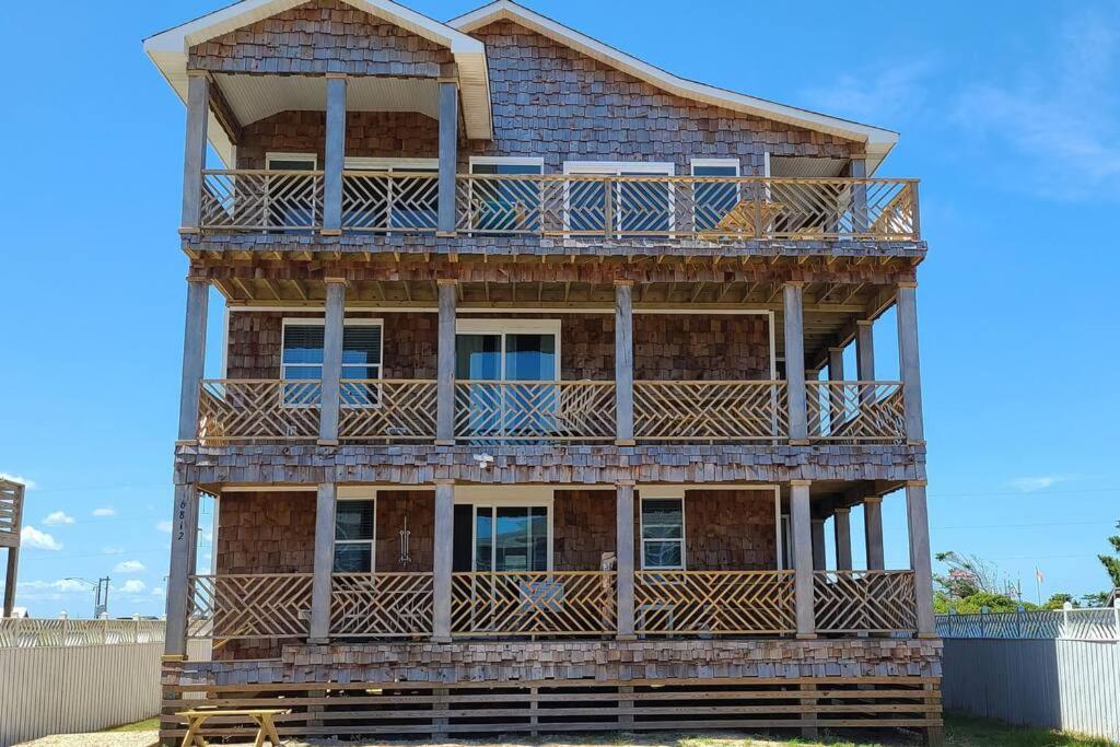 8018 Beach Rd, Semi-Oceanfront, Pool/Hot Tub Nags Head Eksteriør billede