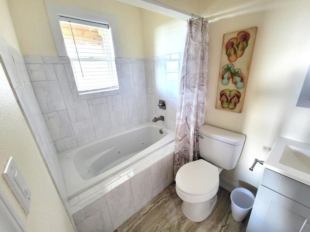 8018 Beach Rd, Semi-Oceanfront, Pool/Hot Tub Nags Head Eksteriør billede